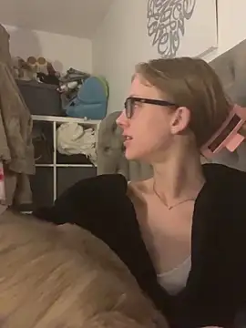 RosieLovexoxx's cam snapshot