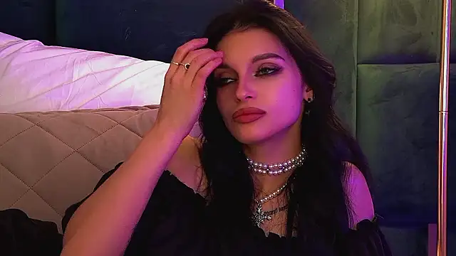 BeverlyMost's cam snapshot