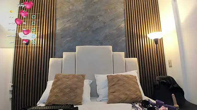 catiusca_reyes_03's cam snapshot