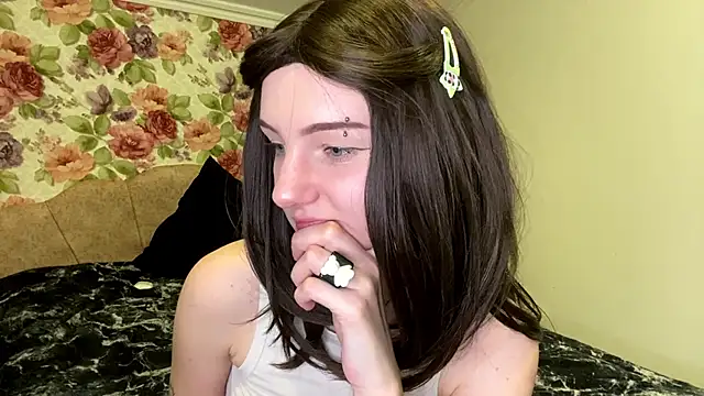 ElizabethKolm's cam snapshot