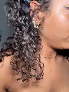 AlyssaHottv_'s cam snapshot