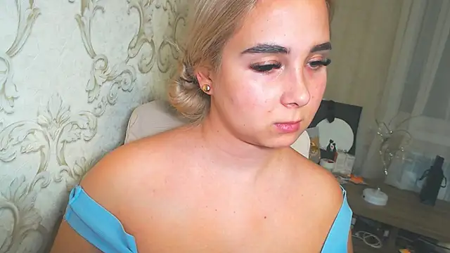 DolphinDreams's cam snapshot