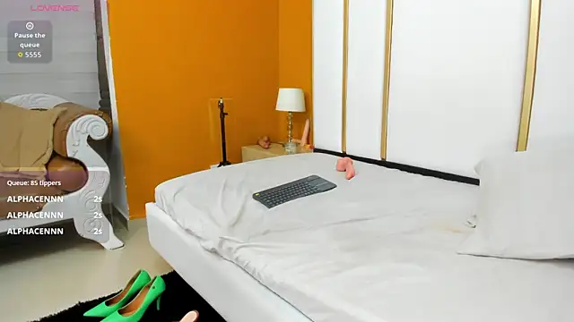 FOXYRIVER_'s cam snapshot