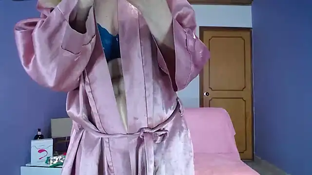 sophia_ny's cam snapshot