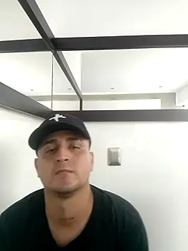 Mrandreuw's cam snapshot