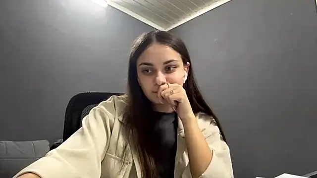 SarahHeadly's cam snapshot