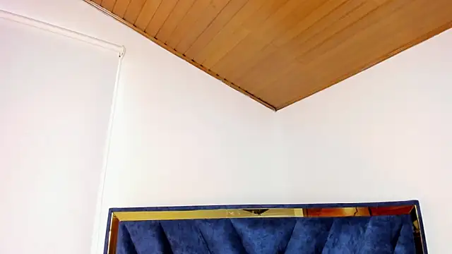 LunaDIaz_'s cam snapshot