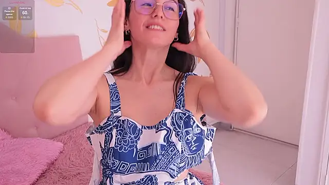 Ginevra_esposito's cam snapshot