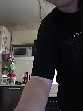 Charming_hamster_'s cam snapshot