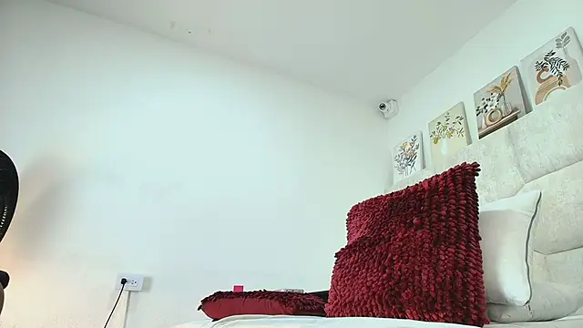 elizawiliamst's cam snapshot