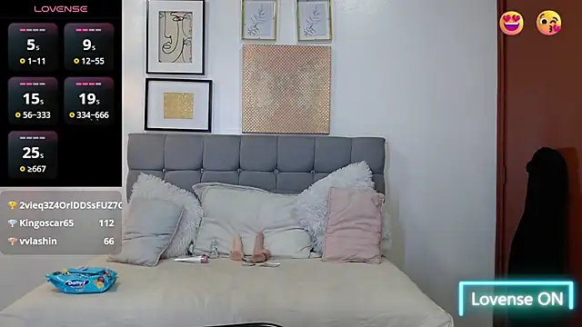 _naomi_s's cam snapshot