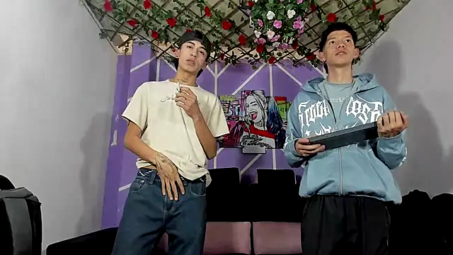 heyy_noah11 live sex cam