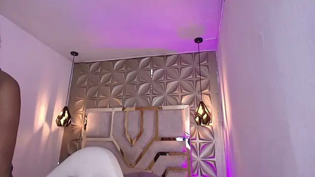 Queen_perla_ live sex cam