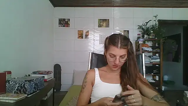 SweetyBabyDemon's cam snapshot