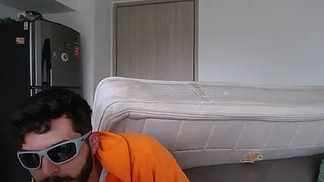 thomas_gun live sex cam