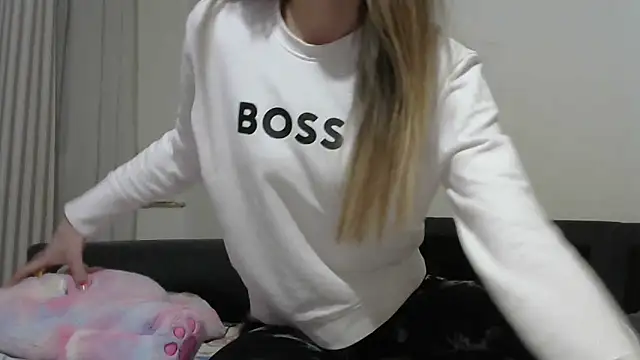 Erii18's cam snapshot