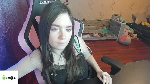 Crazy_forest_fairy's cam snapshot