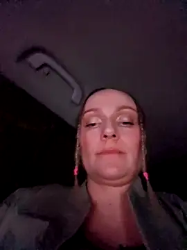 Bondgirl_013 live sex cam