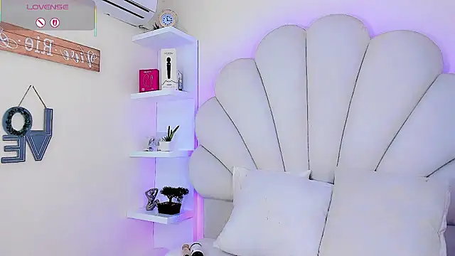 CandyJoselyn live sex cam