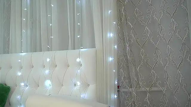 AlbaMesick live sex cam