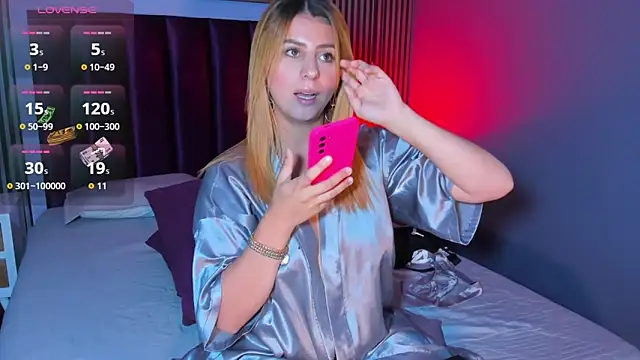 Nahiajhonson_'s cam snapshot