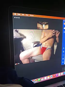 lahungdj12's cam snapshot