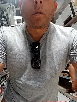 chicoguapo8 live sex cam