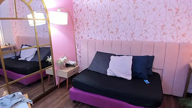 taylor_bennet's cam snapshot