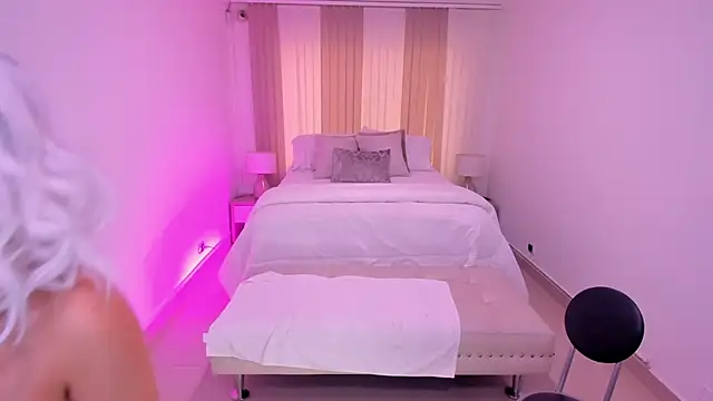 Leah_Grey live sex cam