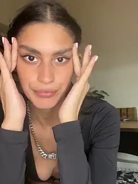 GameofMaddy's cam snapshot