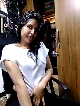 daringandunique's cam snapshot