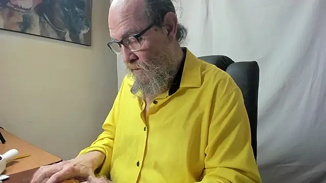 Uncle_Hottie's cam snapshot