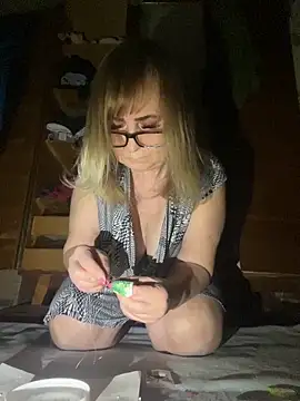 Irina2909@xh live sex cam