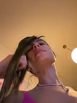 VickyM99 live sex cam