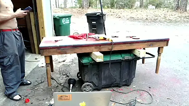 Buffshagswell live sex cam