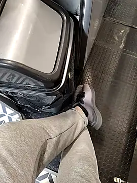 I-we_alwaYs_In_PubliC live sex cam