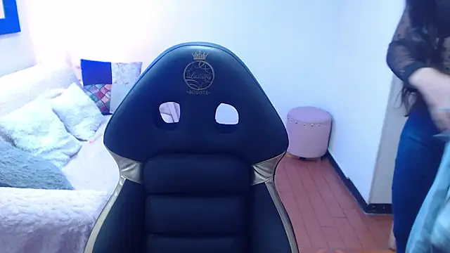 Sara_valderrama_'s cam snapshot