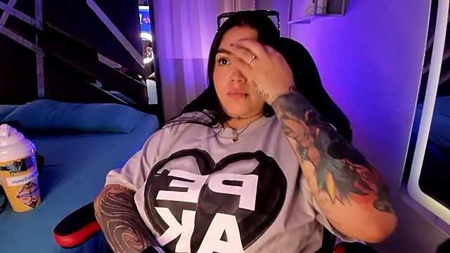 MAGIC_TESSA's cam snapshot