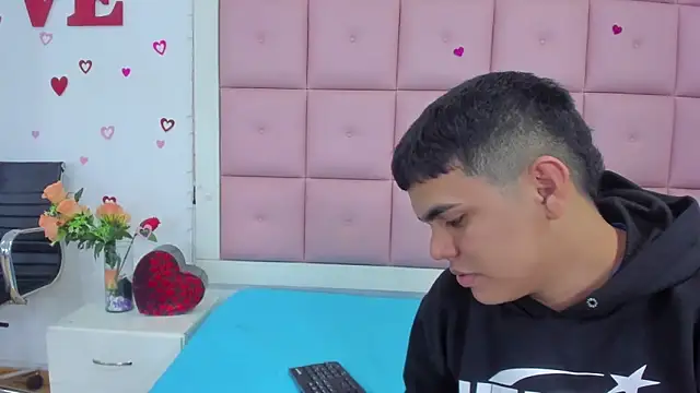 Aliss_Aron live sex cam