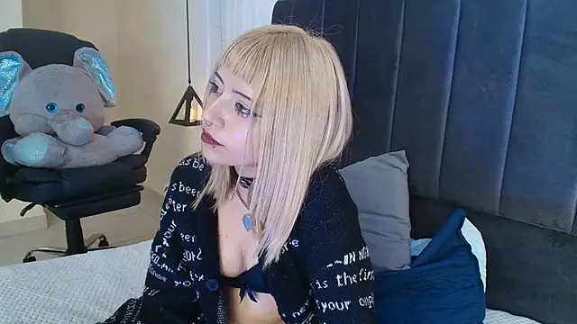 IvyBelle_'s cam snapshot