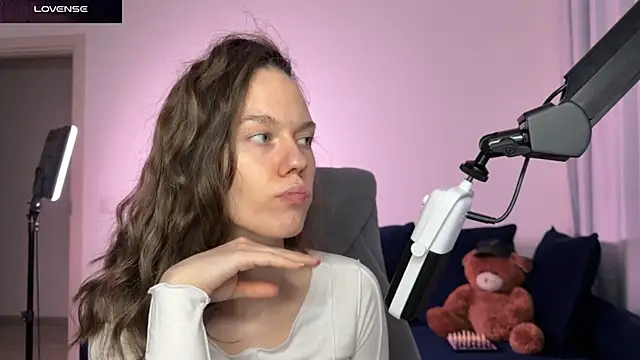 SharkyBaby live sex cam