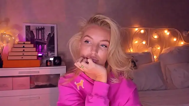 aestetick's cam snapshot