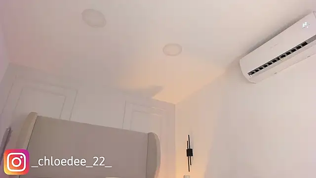 chloe_d's cam snapshot