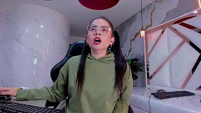 Qetsyah_tf's cam snapshot