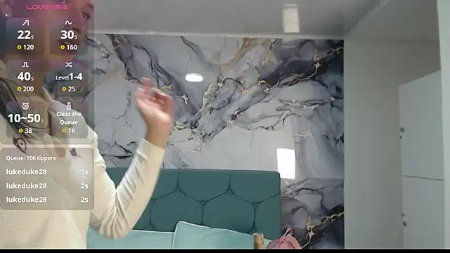 RoseeLuna's cam snapshot