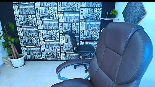 Isa_And_Natasha's cam snapshot