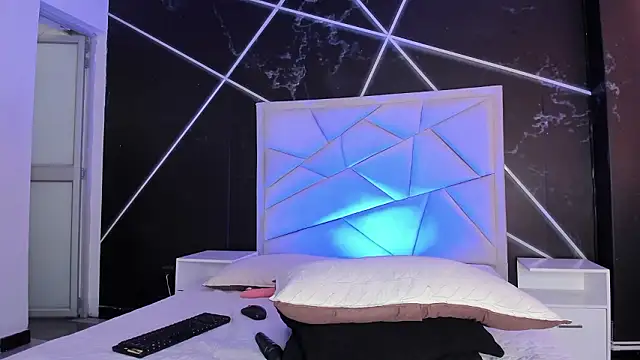 lesly_cutee's cam snapshot