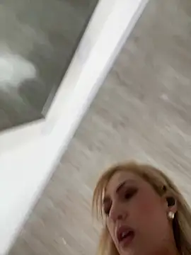 alicev_kitty's cam snapshot