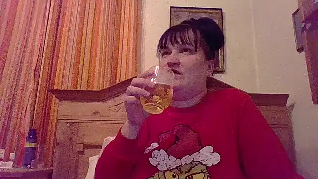 _squirty_cum_lady_'s cam snapshot