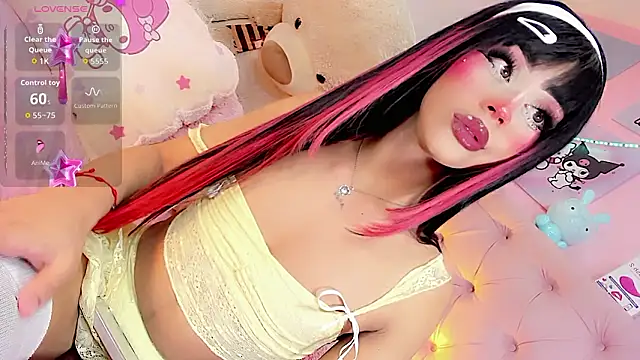 Cute_Roxxy live sex cam
